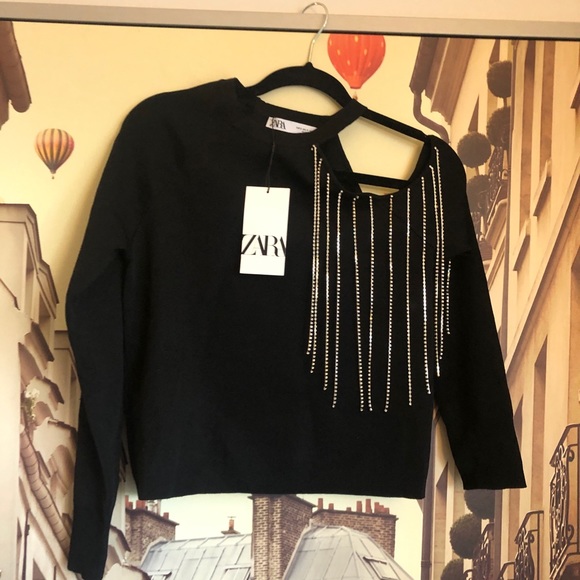 Zara Sweaters - Zara crop shoulder black sweater